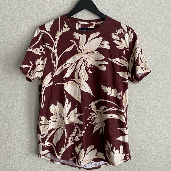 Abercrombie Fitch Curved Hem Tee 